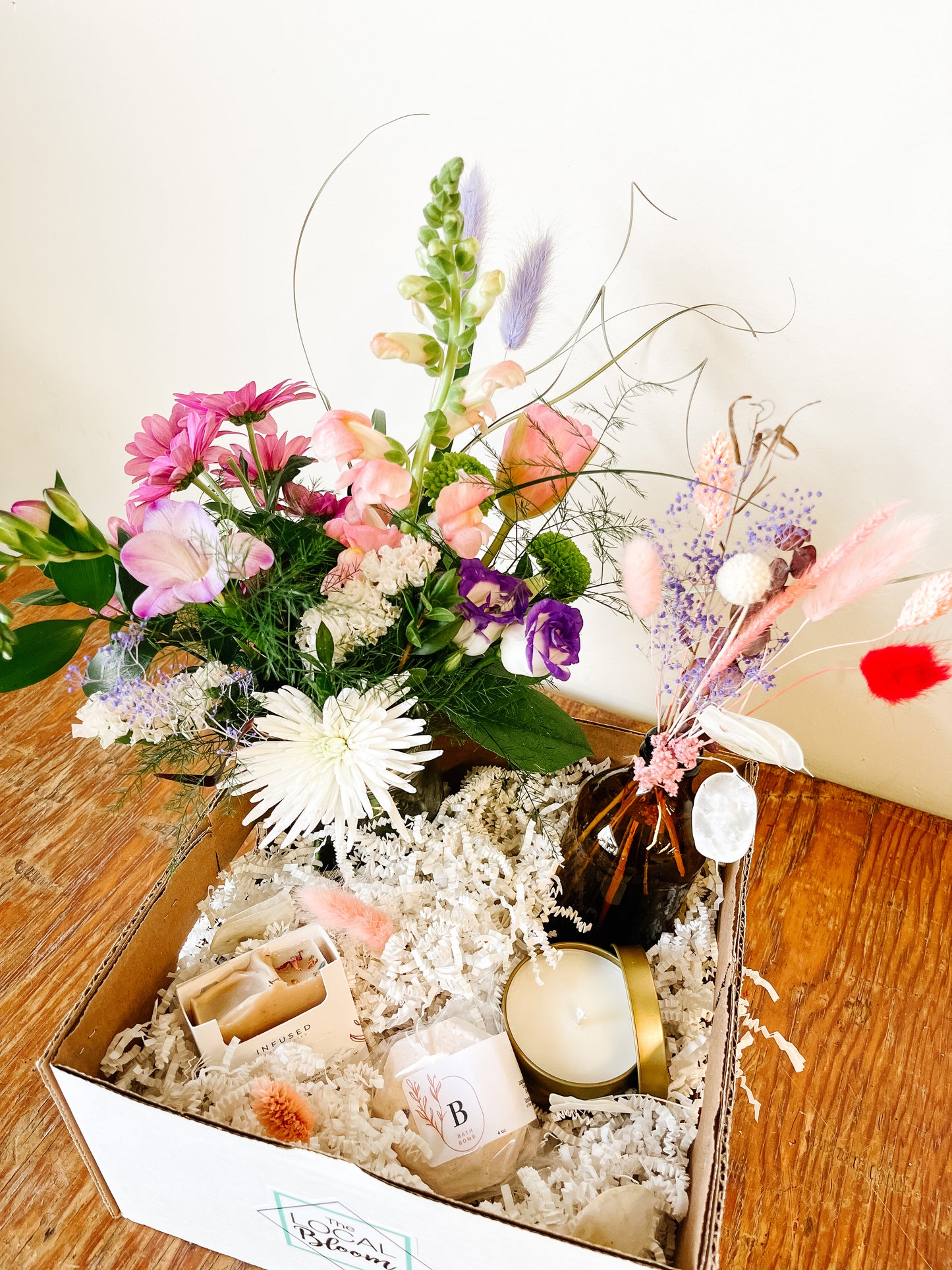 
                  
                    Flower Lover Gift Boxes
                  
                